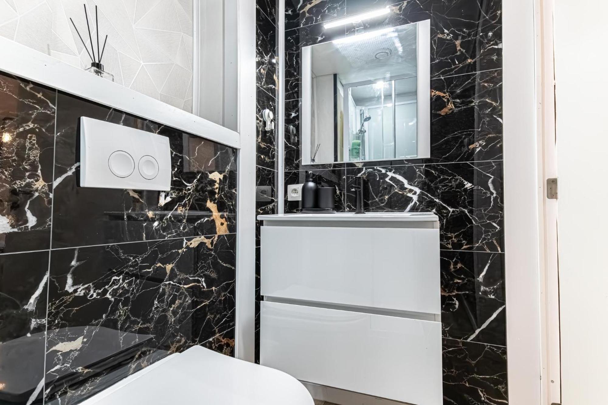 Spacious Shared 5Br Apt In The Heart Of Gent Екстериор снимка